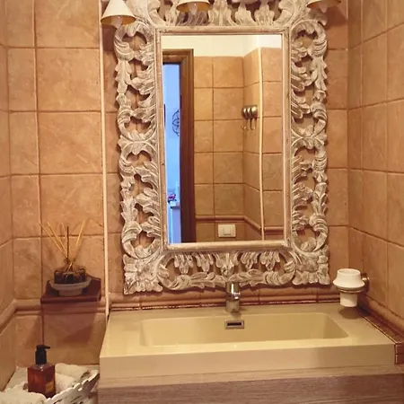 Elegant Elite Palace *